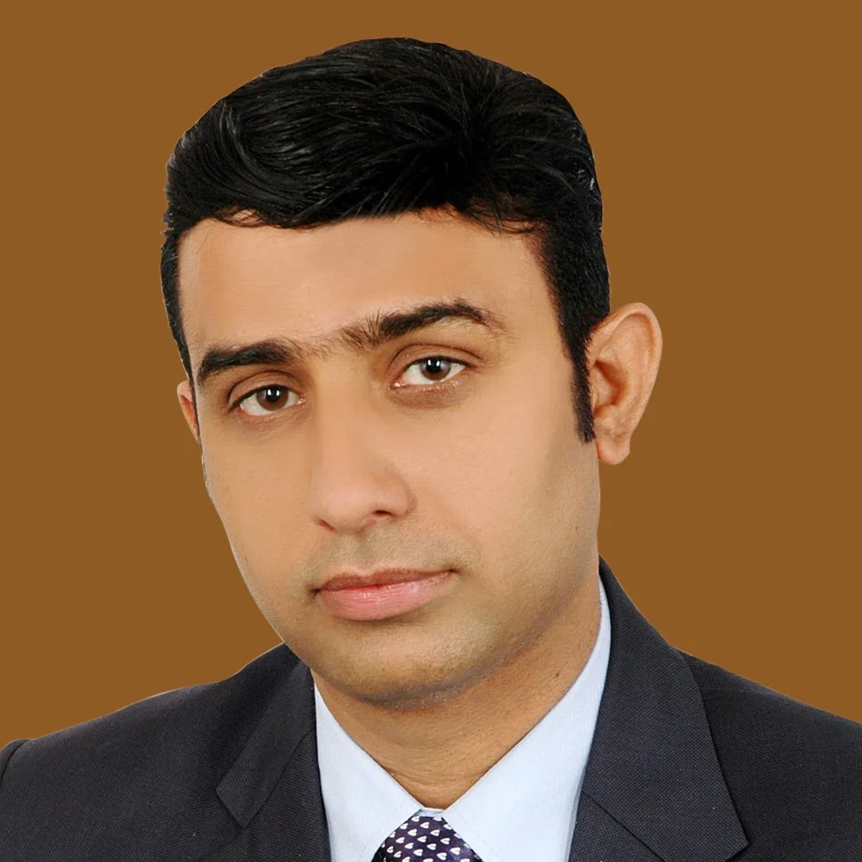 Dr. Satish Thukral Soni